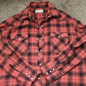 Wrangler Men's Red and Black Checkered Flannel